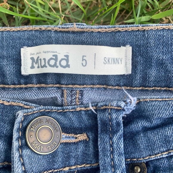 MUDD Size 5 Skinny Jeans - Picture 2 of 4